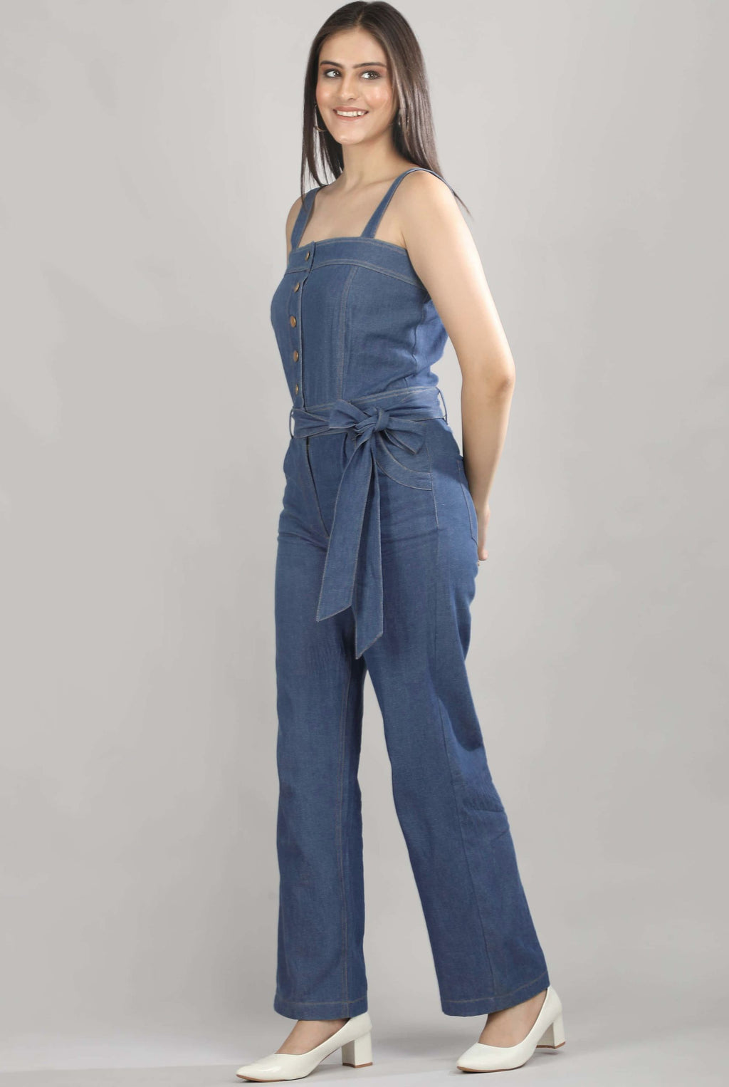 [navy]